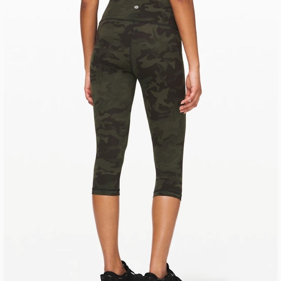 Camo Lululemon Leggings Wunder Under - Picture 3 of 3